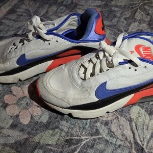 Nike White and Blue Athletic Shoes with Red Highlights